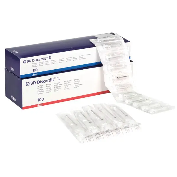 BD Discardit II Einmalspritzen 10 ml, exzentrisch, 0,5 ml-Teilung 10 ml exzentrisch, unterteilt in 0,5 ml 100 Stück